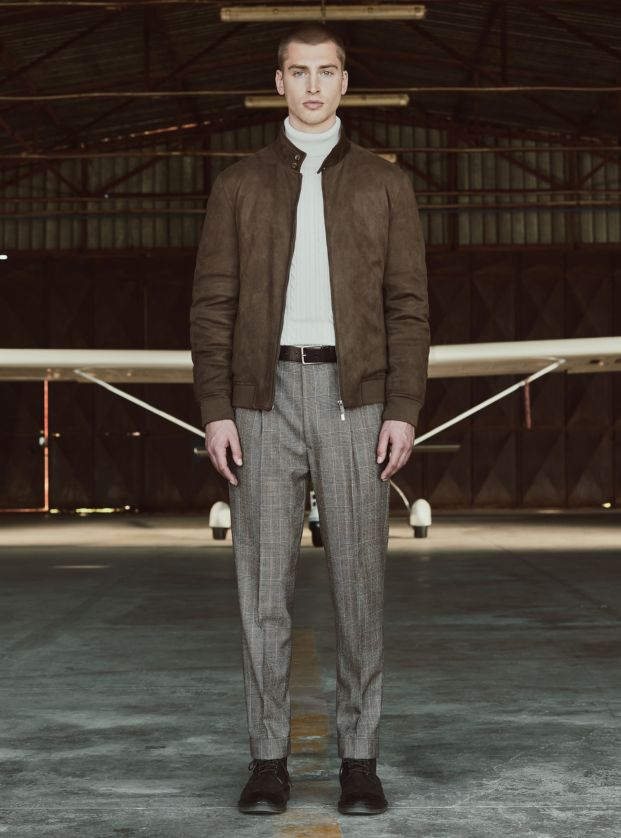 Gutteridge Hangar 16, 